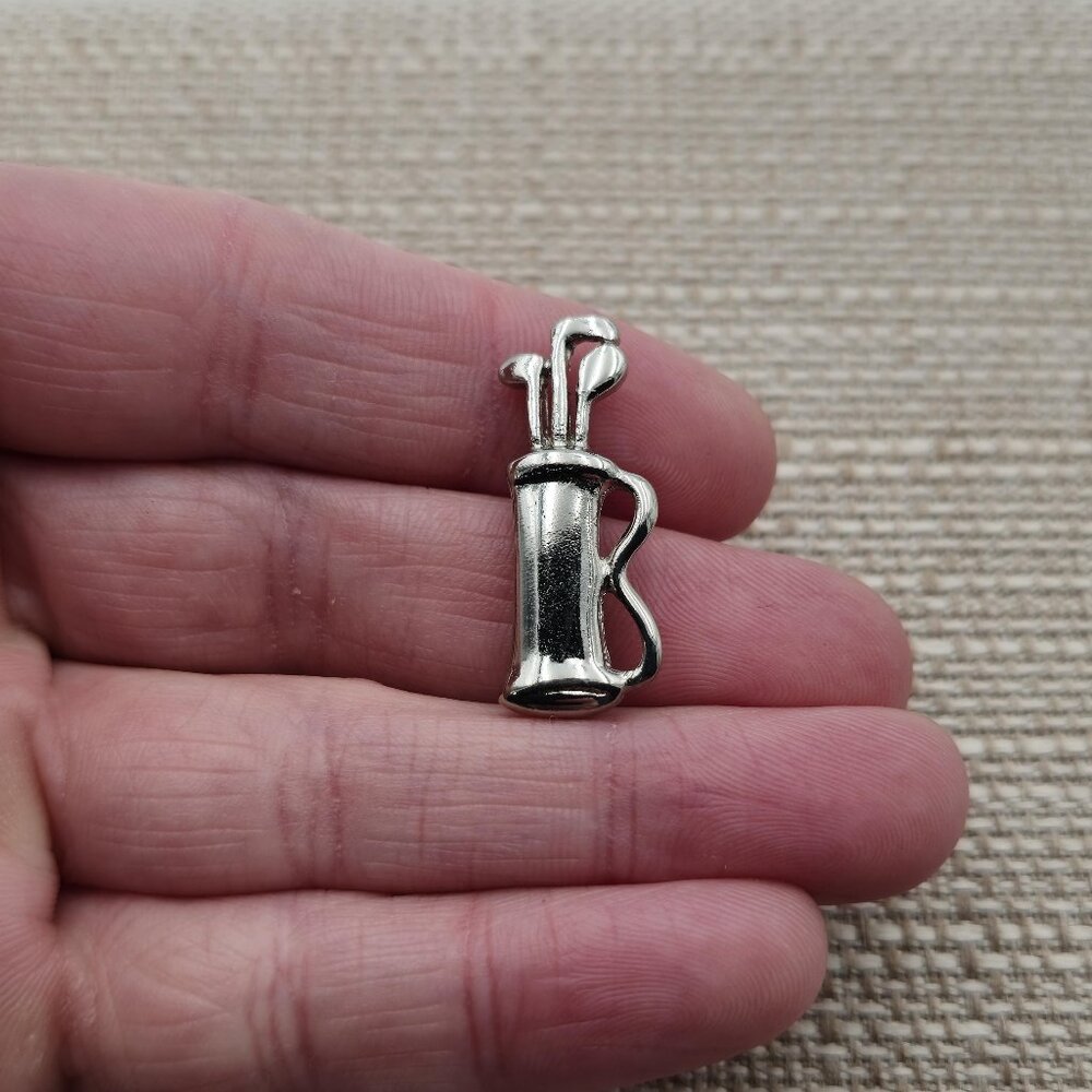 Sterling Silver Golf Clubs Small Pin Brooch A3333